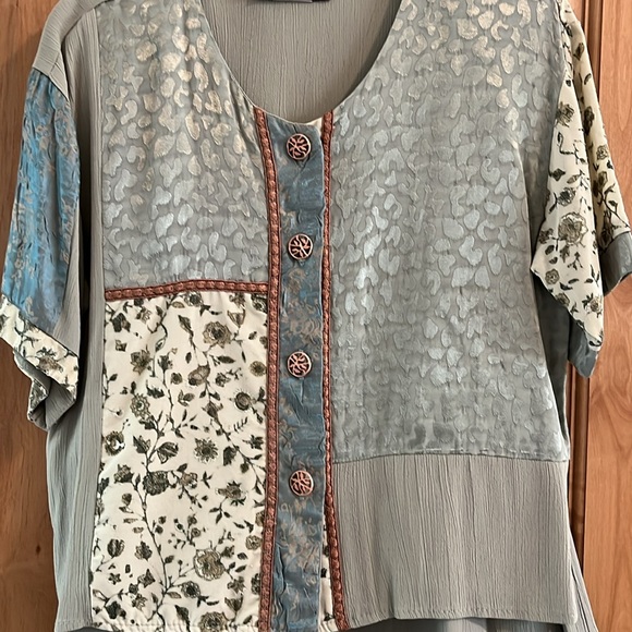 Spencer Alexis two-piece skirt set - Picture 2 of 6